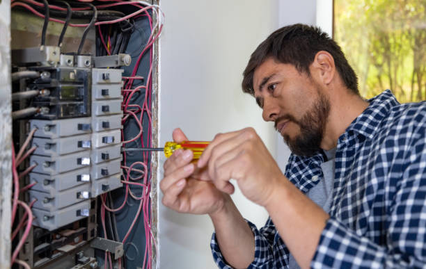Best Circuit Breaker Repair  in South River, NM